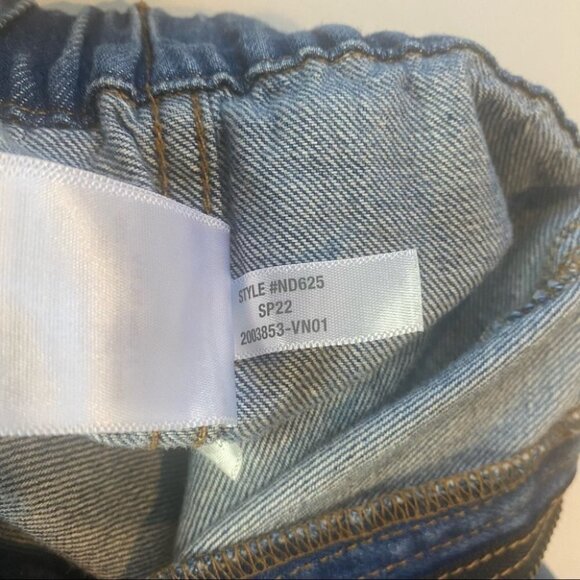 Madewell | Denim Elastic Waist Loose Flare Pants | ND625 Spring 2022 - Picture 10 of 13